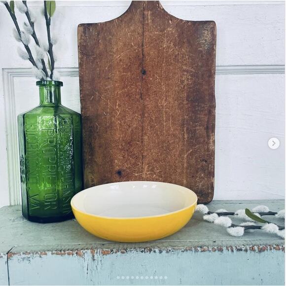 Vintage Fire King Ovenware (USA) 14 Deep Yellow Shallow Milk Glass Bowl - Picture 1 of 10